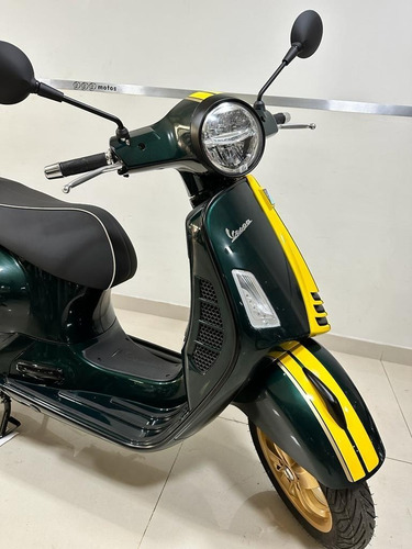Imagen 4 de 15 de Vespa Super Racing Sixties 300 Scooter Retro Bbva Tasa 0 %