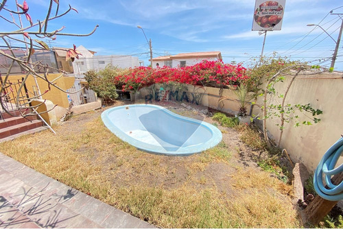 Casa En Jardines Del Sur Con Local Comercial
