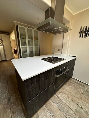 Casa Completamente Remodelada, Inmejorable Ubicación