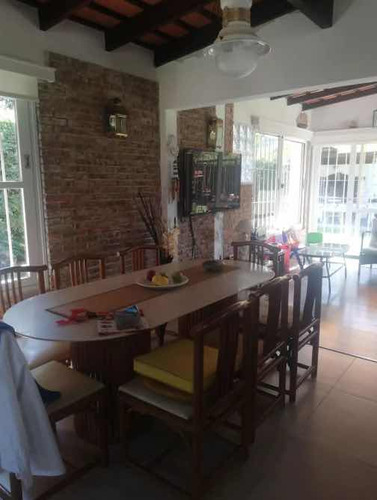 Casa En Venta Punta Del Este Zona Cantegril 3 Dormitorios Y Servicio Completo