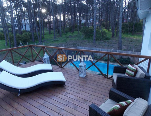 Imagen 16 de 17 de Casa En Venta - Playa Montoya