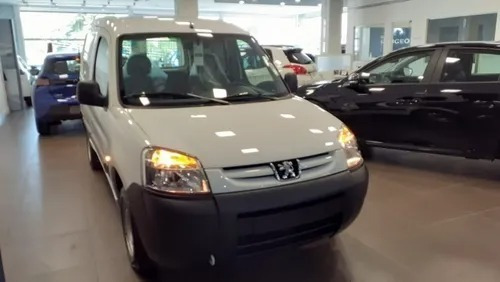 Imagen 13 de 21 de Peugeot Partner Utilitario 2022 0km Financiado Sin Interés A