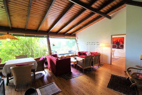 Imagen 5 de 21 de Hermosa Casa A Orillas Del Lago.