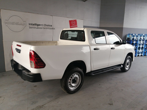 Toyota Hilux 2.8 Cabina Doble Base Mt