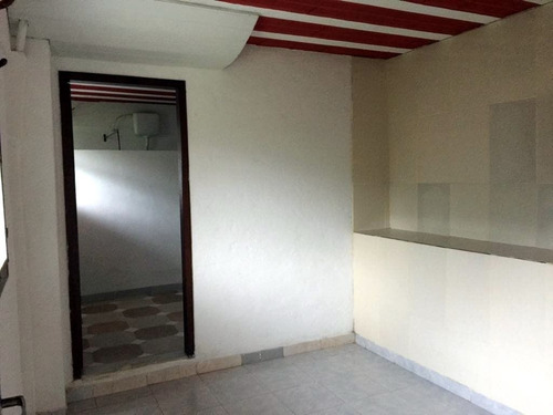 Imagem 4 de 9 de Casa De Vila Em Esperança - Paty Do Alferes - 835