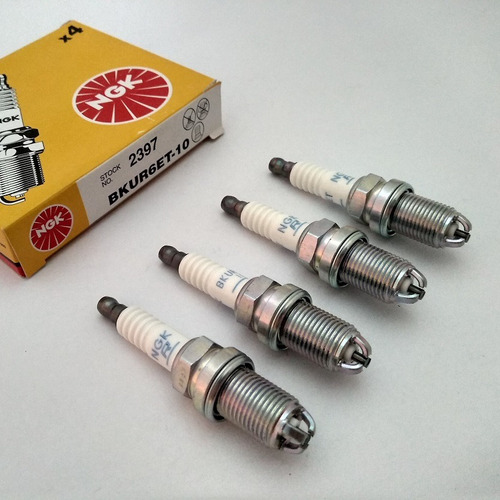 Imagen 2 de 8 de Bujia Ngk Bkur6et10 Vw Bora Golf Iv Passat 2.0 8v (x4pzs)
