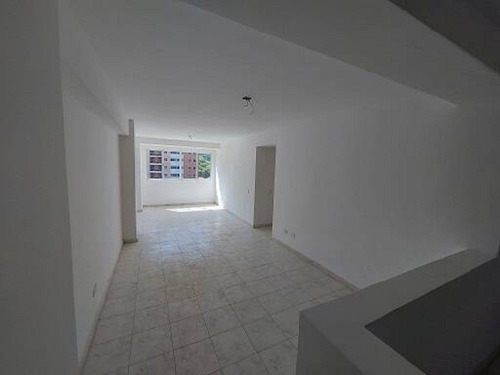 Imagen 11 de 14 de Re/max. Iris Hernandez. Vende Townhouse (88m2). Manantial. Naguanagua. Codigo 127545