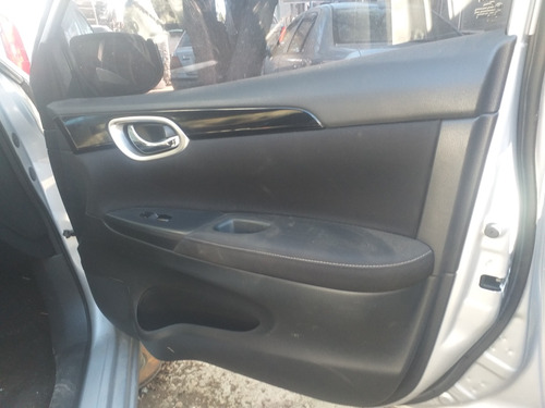 Nissan Sentra Broches Tapisados 