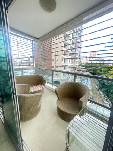 Foxpiantini.com - Za140 | Venta De Residencia En Piantini Y Serralles | Exclusividad Y Estilo Contemporáneo