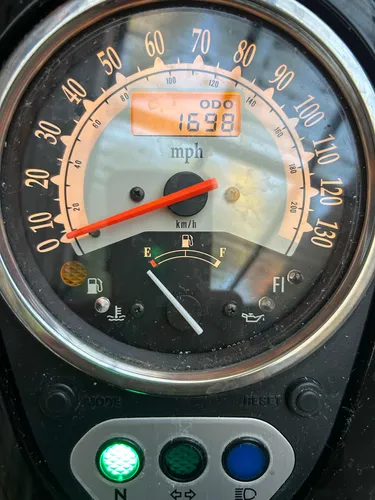 Vulcan 900 Classic, Nueva, Con 1.700 Millas De Único Dueño