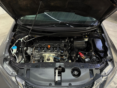 Honda Civic 1.8 Ex Sedan L4 . At