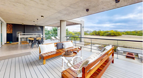 Casa En Venta En Costa Esmeralda Con Gas Cancha Golf