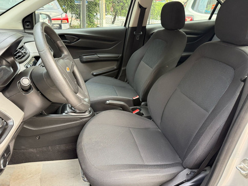 Chevrolet Onix ONIX HATCH JOY 1.0 8V FLEX 5P MEC.