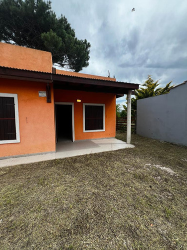 Casa En Venta En Nueva Atlantis Con Local Comercial