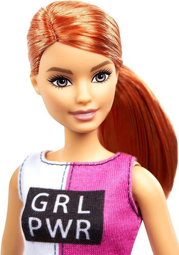 Imagen 2 de 3 de Barbie Deportiva Articulada Cachorro Y Accesorios