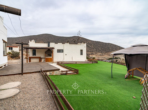 Casa En Exclusivo Condominio Encomenderos La Seren...