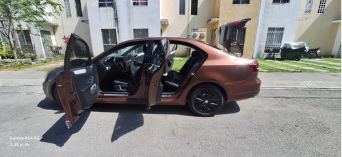 Volkswagen Jetta 2.5 Trendline Mt