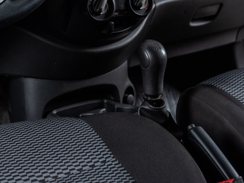 Imagen 13 de 15 de Nissan March 2019 1.6 Active 107cv Taraborelli Nes