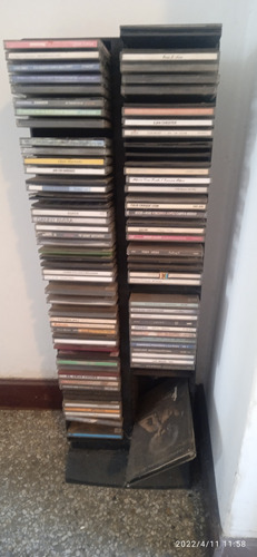 Cds Musica Variada ( Incluye El Mueble)