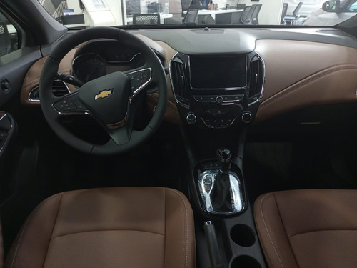 Imagen 8 de 13 de Chevrolet Cruze 5 Puertas 1.4t Premier At 2022