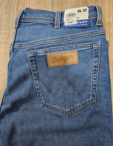Pantalon Wrangler Texas 821-36x32 Authentic Straight