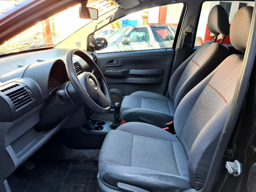 Volkswagen Fox Plus 1.6 Preto 2007