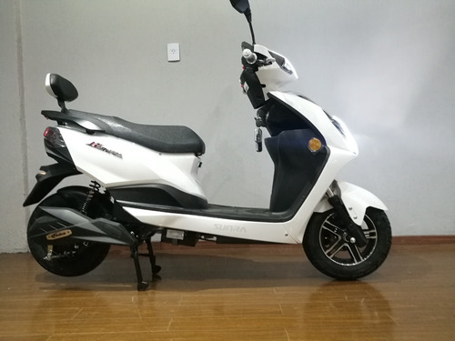 Imagen 13 de 20 de Sunra Scooter Electrico Bateria Gel Moto Electrica