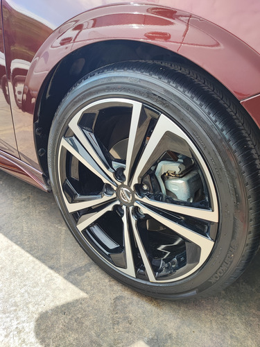 Nissan Sentra 2.0 Sr Platinum Bi-Tono Cvt
