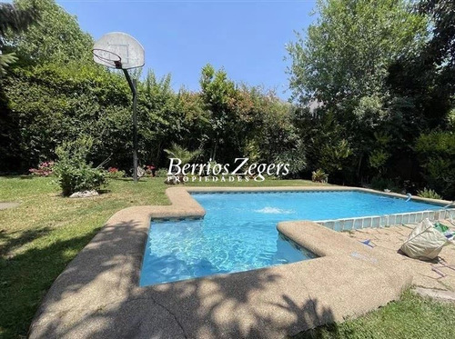 Casa Venta 4 Dorm. En Circunvalacion Las Flores, Las Condes