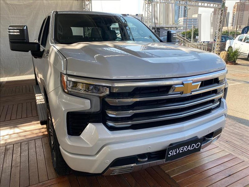 Chevrolet Silverado 5.3 High Country Cab. Dupla V8 4X4 Aut. 4P