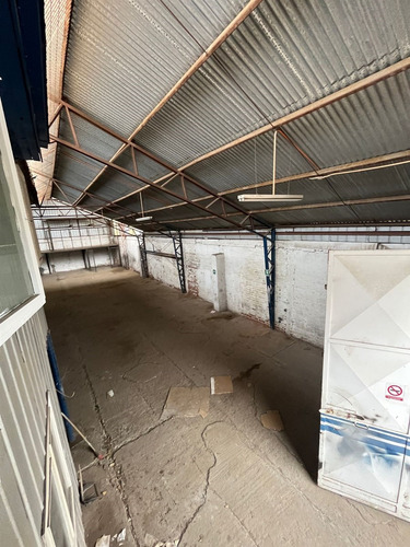 Arriendo Local Comercial Sector Céntrico Y Urbano Quillota