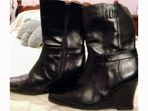 Botas Mujeres Cuero Marca Woodland Talle 40. Poco Uso