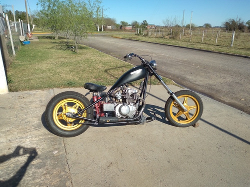 Imagen 2 de 4 de Honda Cb 400 Chopper