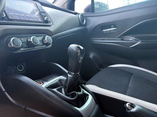 Nissan Versa Advance