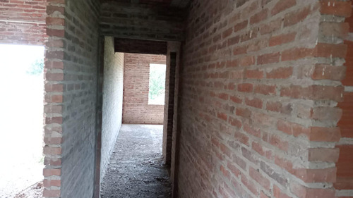 Quinta En Venta - 8 Dormitorios 5 Baños - Cocheras - 14.800mts2 - Salto