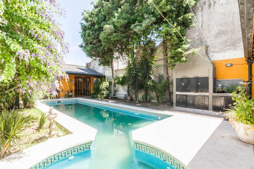 Venta De Casa 5 Ambientes En Lanús Este