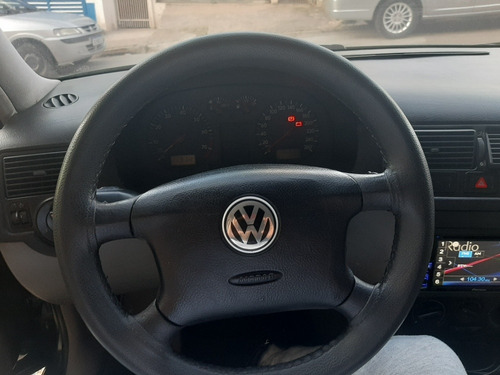 Imagem 14 de 15 de Volkswagen Golf 2000 2.0 5p