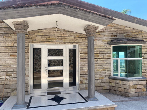 Magnifica Casa En Venta Estilo Campestre En Huertas La Joya Qro