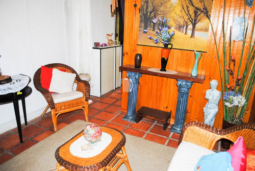 Casa Encantadora En Venta En El Chorro, Manantiales: Tu Refugio En La Naturaleza Y El Lujo.ref: 7286
