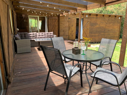 Hermosa Casa Cabaña En Punta Negra. - 3 Cuartos, 2 Baños, Piscina, Parillero, Deck