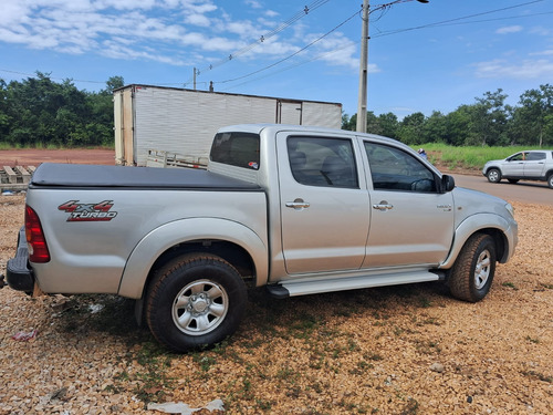 Toyota Hilux 2.5 CAB. DUPLA 4X4 4P DIESEL MANUAL