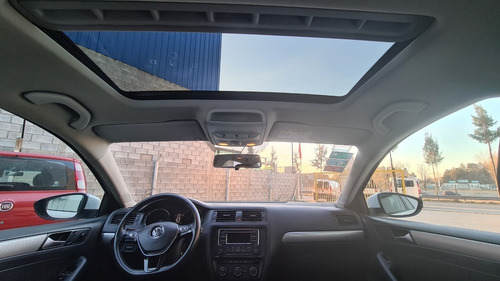 Imagen 15 de 18 de Volkswagen Vento 2.0 Advance Mt 2015
