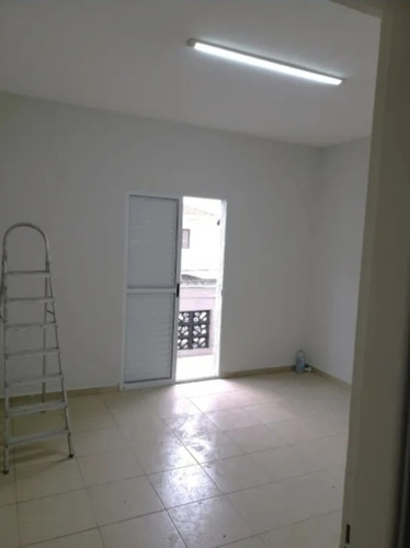 Imóvel Com Duas Casas E Galpão Comercial Com 290 Metros.