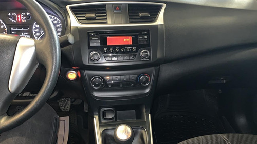 Imagen 9 de 13 de Nissan Sentra 2018 1.8 Sense Mt