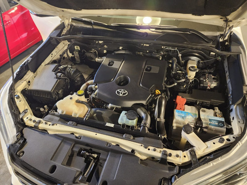 Toyota Hilux 2.8 Cd Srx 177cv 4x4