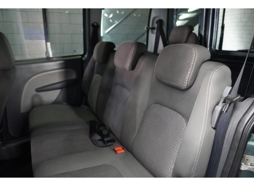 Fiat Doblo 1.8 MPI ADVENTURE LOCKER 8V FLEX 4P MANUAL