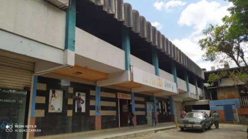 Local Comercial En Venta En Guarenas - Trapichito. ¡espacio Versátil Para Tu Negocio!