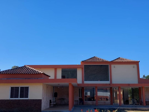 Imagen 10 de 18 de Fernando Perez Vende Excelente Casa Quienta En Villa San Diego Country