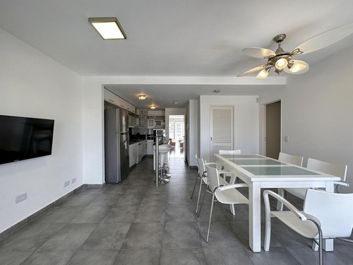 Imagen 15 de 30 de Departamento De 3 Dormitorios Con 2 Cocheras En Zona Río Y Amenities