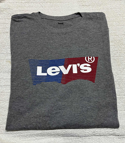 Remera Gris Levis Talle Xxl